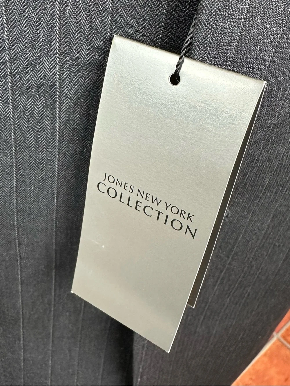NWT Jones New York 100% Worsted Wool Men’s Charcoal Pinstripe Sport Jacket